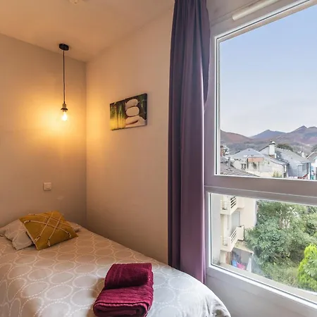 Tithome 1 - Gare, Centre Ville, Vue Montagne Et Chateau Lourdes Exterior photo