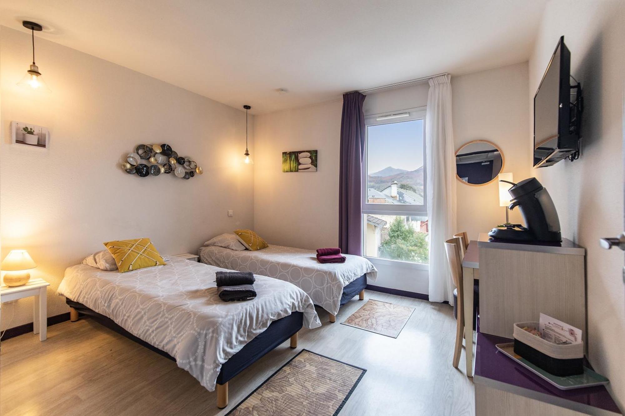 Tithome 1 - Gare, Centre Ville, Vue Montagne Et Chateau